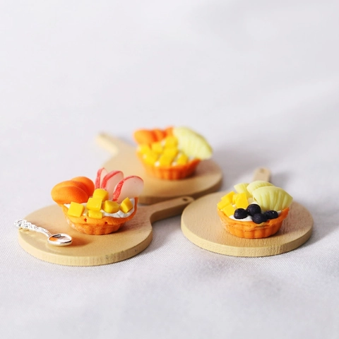 Miniature Fruit Pie Tart Resin Wood Tray Alloy Spoon Dollhouse Accessories DIY Decorative Ornament