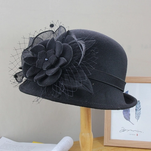 Elegant Women Wool Felt Fedora Hat Mesh Veil Flower Feather Winter Warm Cloche Hat Rolled Edge Banquet Party Basin Hat