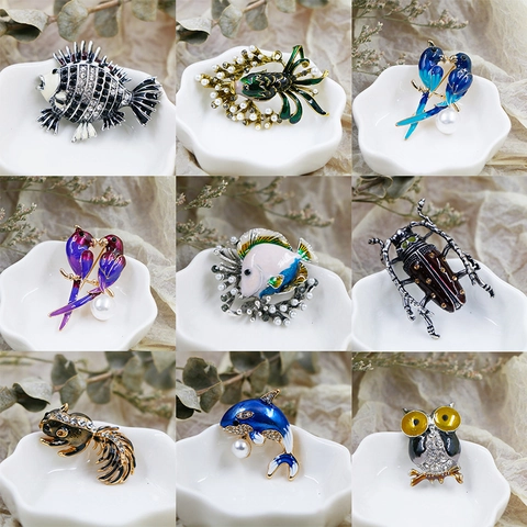 Cute Animal Brooches Enamel Alloy Pins With Rhinestone And Faux Artificial Pearl Vintage Style Decorative Jewelry For Women Girls