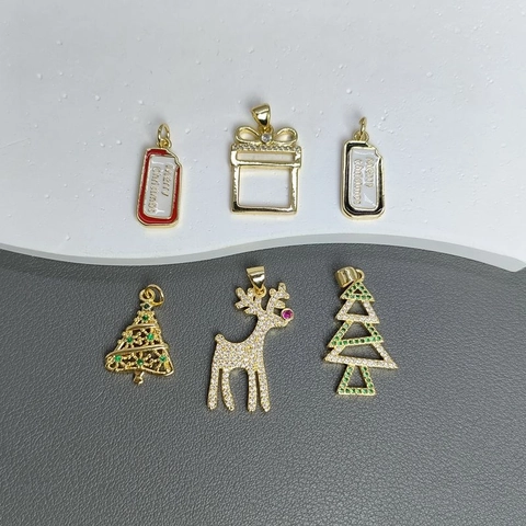Christmas Pendants Copper 18K Gold Plated Zircon Reindeer Tree Gift Box Enamel Charms For DIY Jewelry Making Women