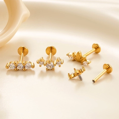 Gioielli Da Piercing Labret In Acciaio Inossidabile Filettatura Interna Zircone Fiore Farfalla Cartilagine Donna