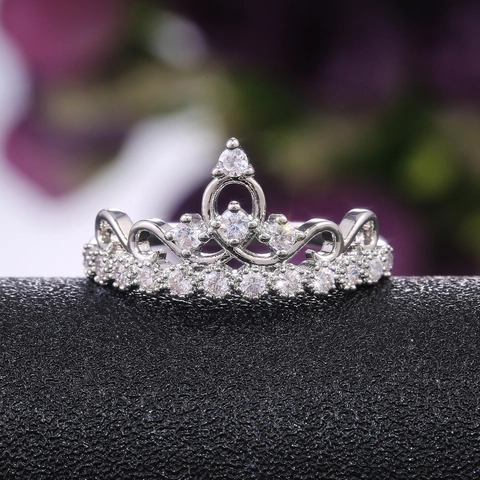 Eleganter Kronenring Kupfer Zirkonia Mikro Pave Prinzessin Tiara Fingerschmuck Glamouröses Accessoire Für Damen