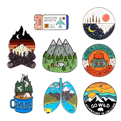 Spilla In Lega Smalto Pin Avventura All Aperto Campeggio Natura Paesaggio Cartone Animato Gioielli Distintivo Regalo