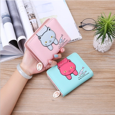 Simpatico Gatto Cartone Animato Stampato Donne Portafoglio Corto Pelle PU Bifold Cerniera Portamonete Con Pendente A Cuore