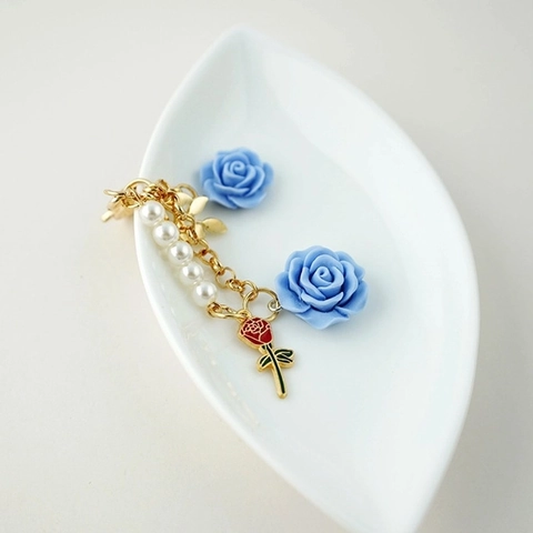 Elegante Portachiavi a Forma di Rosa in Resina Con Chiusura a Cuore in Lega Ciondolo per Borsa Fatto a Mano Foglia Metallica Perle Artificiali Regalo Donna
