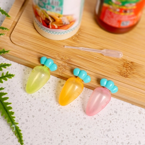 Tragbare Mini Quetschsauce Flasche Süße Karottenform Kunststoff Gewürzspender Für Küche Reise Bento Box