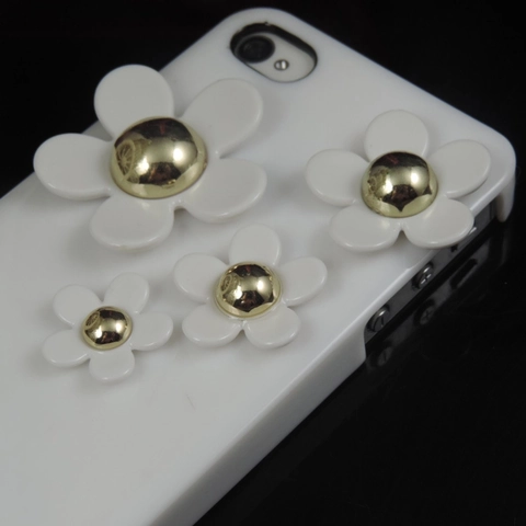 Madeliefje Charms Hars Drie Dimensionaal Wit Goud Centrum Platte Achterkant DIY Telefoonhoesje Sieraden Maken Hobby Accessoires