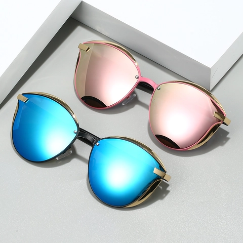Lunettes De Soleil Œil De Chat Pour Femmes Monture Métal PC Surdimensionnée Protection UV400 Style Vintage Tendance Vacances