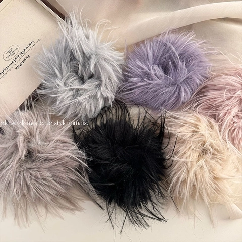 Coletero De Piel Sintética Grande Esponjoso Felpa Lazo Para El Cabello Elegante Estilo Pluma Para Mujeres