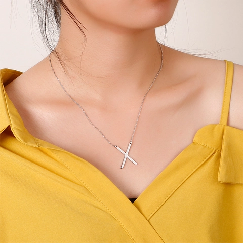 Minimalistische Buchstaben Halskette Edelstahl Polierter Alphabet Anhänger Schmuck Für Damen