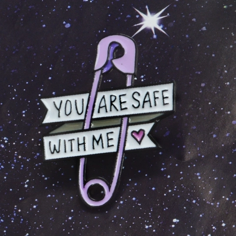 Broche De Esmalte Con Alfiler De Seguridad Morado YOU ARE SAFE WITH ME Corazón Insignia De Aleación Para Chaqueta Mochila