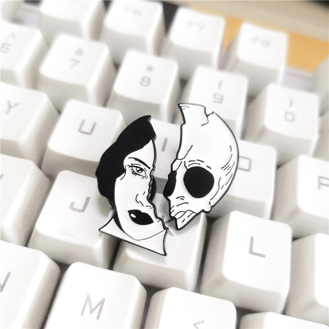 Gothic Enamel Pins Alloy Black White Skull Face Puzzle Surrealist Art Brooches For Clothes Bags Punk Style