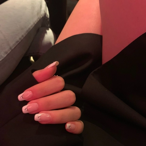 Unghie Press On Forma V Francese Unghie Finte Rosa Nudo Con Accenti Di Strass Quadrate Ovali Manicure Rimovibile Per Donne