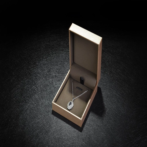 Elegant Cardboard Jewelry Gift Box For Necklace Ring Bracelet Earring Storage Minimalist Packaging Case For Party Wedding Women