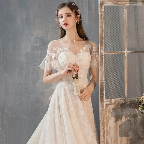 Elegantes Weißes A-Linie Hochzeitskleid Mit Spitzenstickerei Langer Schleppe Illusion Mesh Off Shoulder Brautkleid