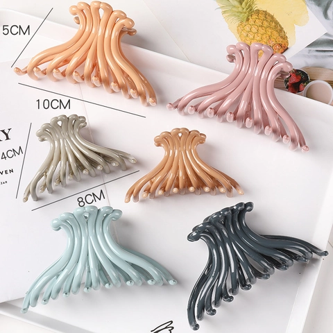 Fashion Large Hair Claw Clip Plastic Geometric Split Design Minimalist Hair Styling Accessory For Women