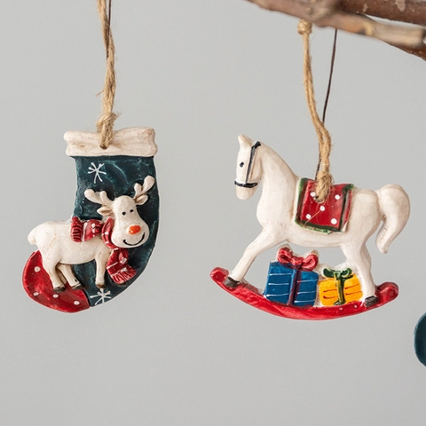 Resin Christmas Tree Hanging Ornaments Hand Painted Reindeer Stocking Rocking Horse Sleigh Holiday Decorations