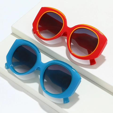 Occhiali Da Sole Rotondi Oversize Moda Protezione UV400 Lenti PC Montatura Plastica Logo Metallo Retro Tendenza