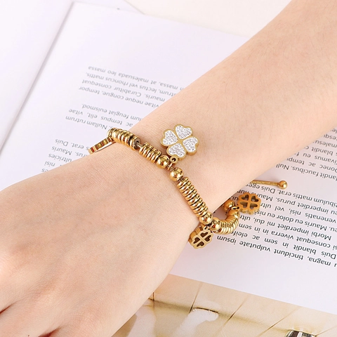 Bracciale Con Ciondoli Quadrifoglio In Acciaio Inossidabile Da Donna Con Zirconia Pavé Catena Di Perline Regolabile
