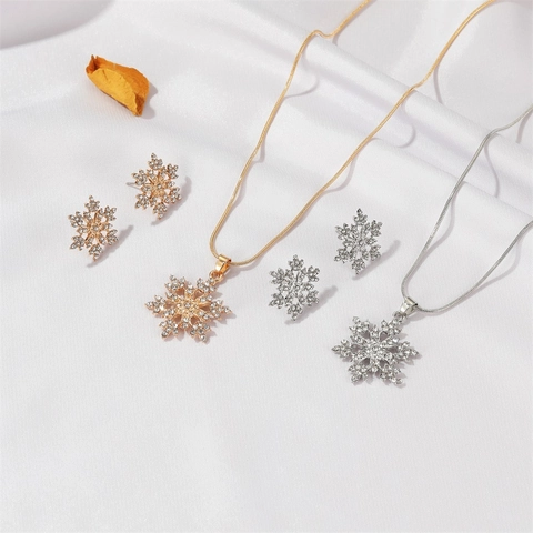 Elegante Legering Sneeuwvlok Ketting En Oorknopjes Strass Versierde Sieraden Voor Vrouwen Valentijn Kerstmis Jubileum Cadeau