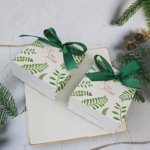 Wedding Candy Favor Boxes Cardboard Green Leaf Pattern With Satin Ribbon Gold Save The Date Text For Party