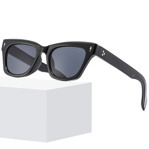 Quadratische Sonnenbrille UV400 Schutz Vintage Mode Brille PC Rahmen AC Linse Metallnieten Dekor Für Herren Damen