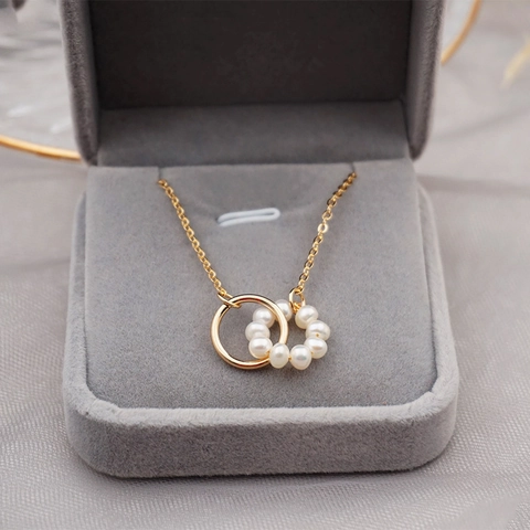 Elegante Collana Di Perle D Acqua Dolce Ciondolo A Doppio Cerchio Intrecciato Catena In Acciaio Al Titanio Oro Donna