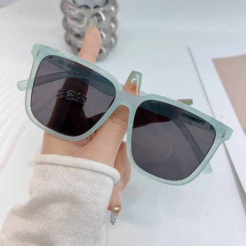 Square Sunglasses Vintage Large Frame UV400 Protection Plastic Metal Retro Fashion Eyewear For Men Women