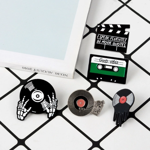 Vintage Emaille Pin Broche Legering Muziek Film Vinylplaat Platenspeler Cassette Clapperboard Badge Voor Rugzak Decor