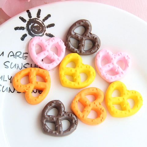 Προσομοίωση Resin Pretzel Σε Σχήμα Καρδιάς Για DIY Θήκη Κινητού Κατασκευή Κοσμημάτων Χειροτεχνία Διακόσμηση Θέμα Φαγητού