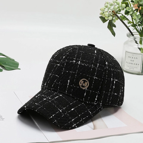 Tweed Plaid Baseball Cap Adjustable Metal Buckle Check Pattern Outdoor Fashion Retro Style For Women And Men