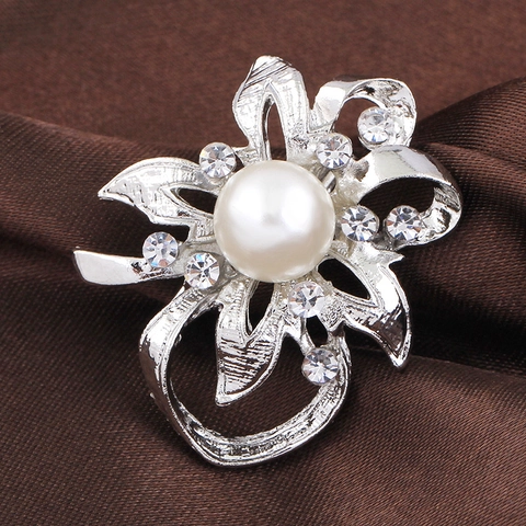 Elegant Silver Tone Alloy Flower Brooch With Artificial Pearl And Rhinestone For Wedding Party Women Fashion Jewelry