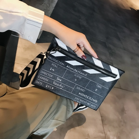 Filmklappe Geformte Umhängetasche Damen PU Leder Bedruckte Clutch Handtasche Mit Abnehmbarem Gurt Neuheit Street Style