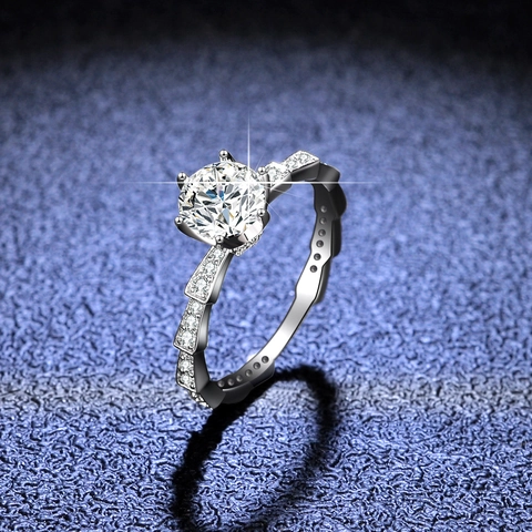 Moissanite Ring 925 Sterling Silver Round Cut Six Prong Snake Geometric Shank Luxury Fine Jewelry For Women