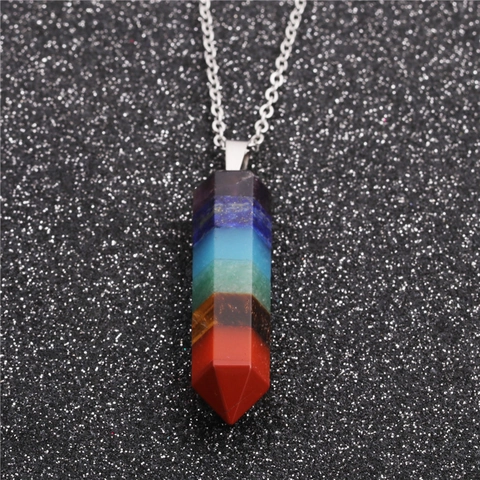 Sieben Chakra Naturstein Anhänger Halskette Für Damen Edelstahlkette Regenbogen Heilkristall Edelstein Sechseckige Säule Wassertropfen Kegel Schmuck