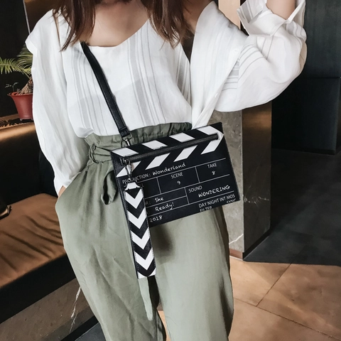 Filmklappe Geformte Umhängetasche Damen PU Leder Bedruckte Clutch Handtasche Mit Abnehmbarem Gurt Neuheit Street Style