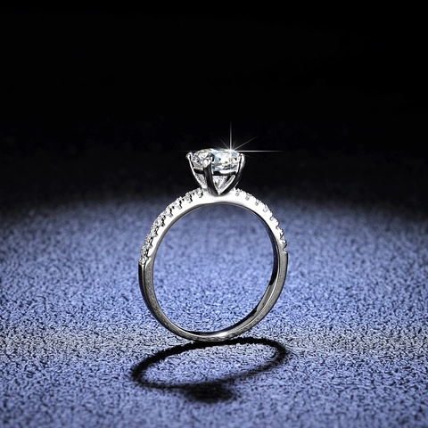 925 Sterlingsilber Moissanit Ring Für Damen Klassischer Vier Krappen Verlobungsring Mit Pavé Seitensteinen Schmuck