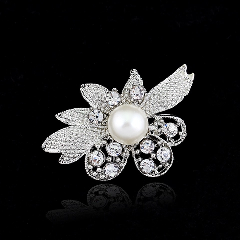 Elegante Legering Kunstparel Bloem Broche Voor Vrouwen Glanzende Strass Pin Voor Jurk Sjaal Hoed Jas Mode Sieraden Cadeau
