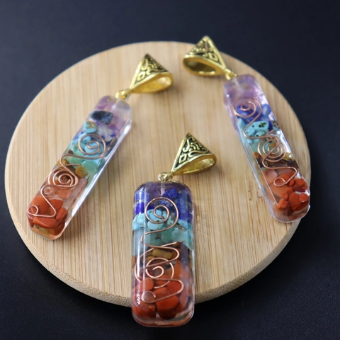 Chakra Natural Stone Pendant Necklace Handmade Resin Healing Crystal Copper Wire Wrap Yoga Reiki Energy Jewelry For Women Men