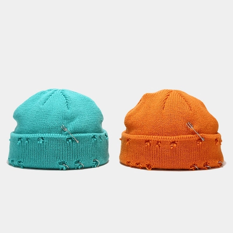 Punk Strickmütze Beanie Mit Metallringen Und Sicherheitsnadeln Zerrissen Distressed Hip Hop Street Style