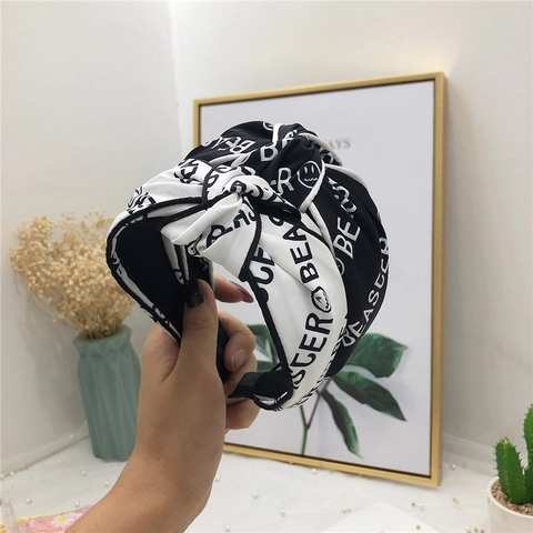 Modisches Breit Stoff Stirnband Mit Buchstaben Print Und Smiley Top Knot Twist Haarschmuck Für Damen