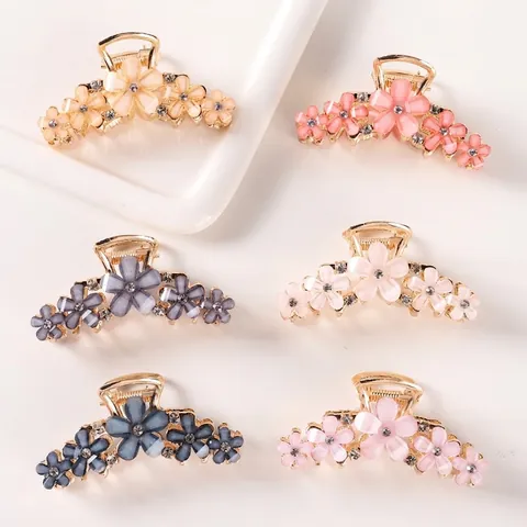 Bloem Haarklem Vergulde Legering Met Hars Opaal Imitaat En Kleine Steentjes Elegant Haar Accessoire Voor Dames