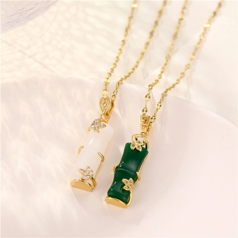 Collier Pendentif Bambou Laiton Plaqué Or 18K Imitation Jade Strass Incrusté Chaîne En Acier Titane Style Chinois Rétro