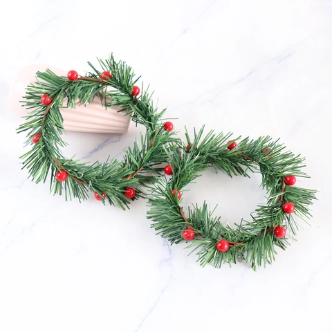 Mini Couronne De Noël Anneau De Bougie Baies Rouges Aiguilles De Pin Vertes Décor De Table