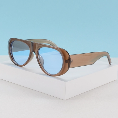 Vintage Oversized Sunglasses For Women UV400 Protection PC Frame AC Lens Retro Fashion Square Shades Travel Outdoor
