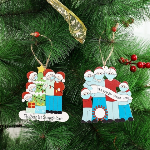 Überlebende Weihnachtsbaumschmuck Holz Familie Maskiert Anhänger Das Jahr In Dem Wir Zu Hause Blieben Feiertagsdeko