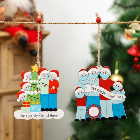 Überlebende Weihnachtsbaumschmuck Holz Familie Maskiert Anhänger Das Jahr In Dem Wir Zu Hause Blieben Feiertagsdeko