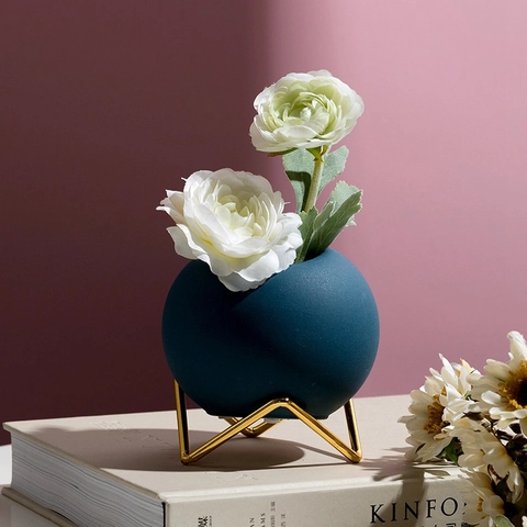 Modern Spherical Ceramic Vase With Gold Metal Stand Matte Flower Pot Home Desktop Decor Nordic Style Minimalist Centerpiece