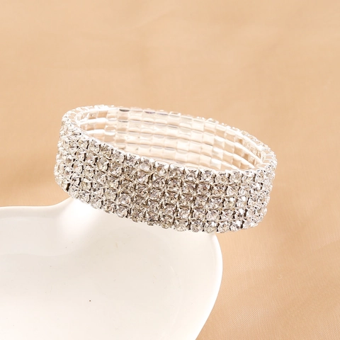 Mehrlagiges Strass Armband Legierung Versilbert Elastischer Armreif Funkelnder Kristall Hochzeit Brautschmuck Für Damen