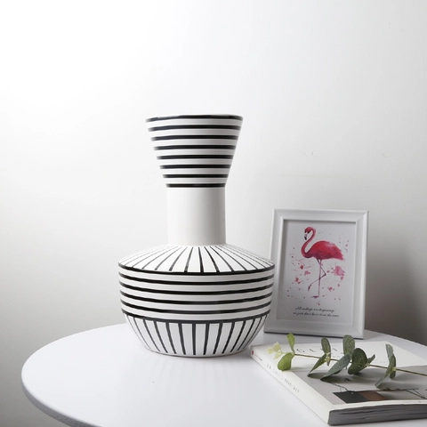 Modern Minimalist Ceramic Vase Black And White Geometric Stripe Polka Dot Nordic Style Home Office Decorative Flower Holder